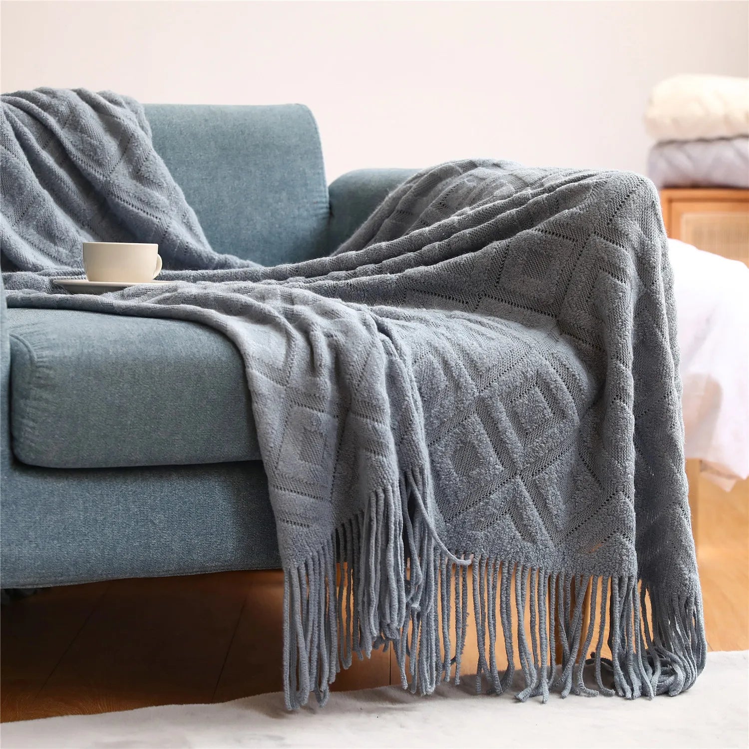 Luxurious Diamond-Shaped Cashmere Feel Knitted Blanket Throw