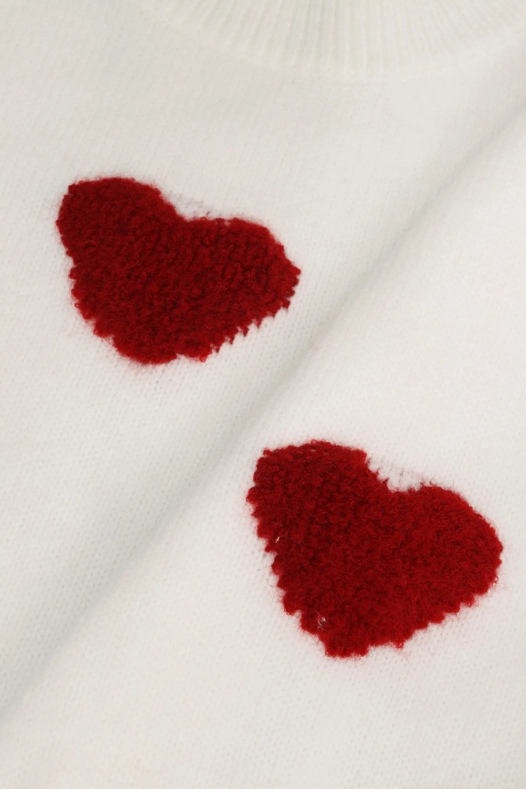 Women's White Red Heart Print Knit Sweater Crew Neck Oversized Casual Long Sleeve Pullover