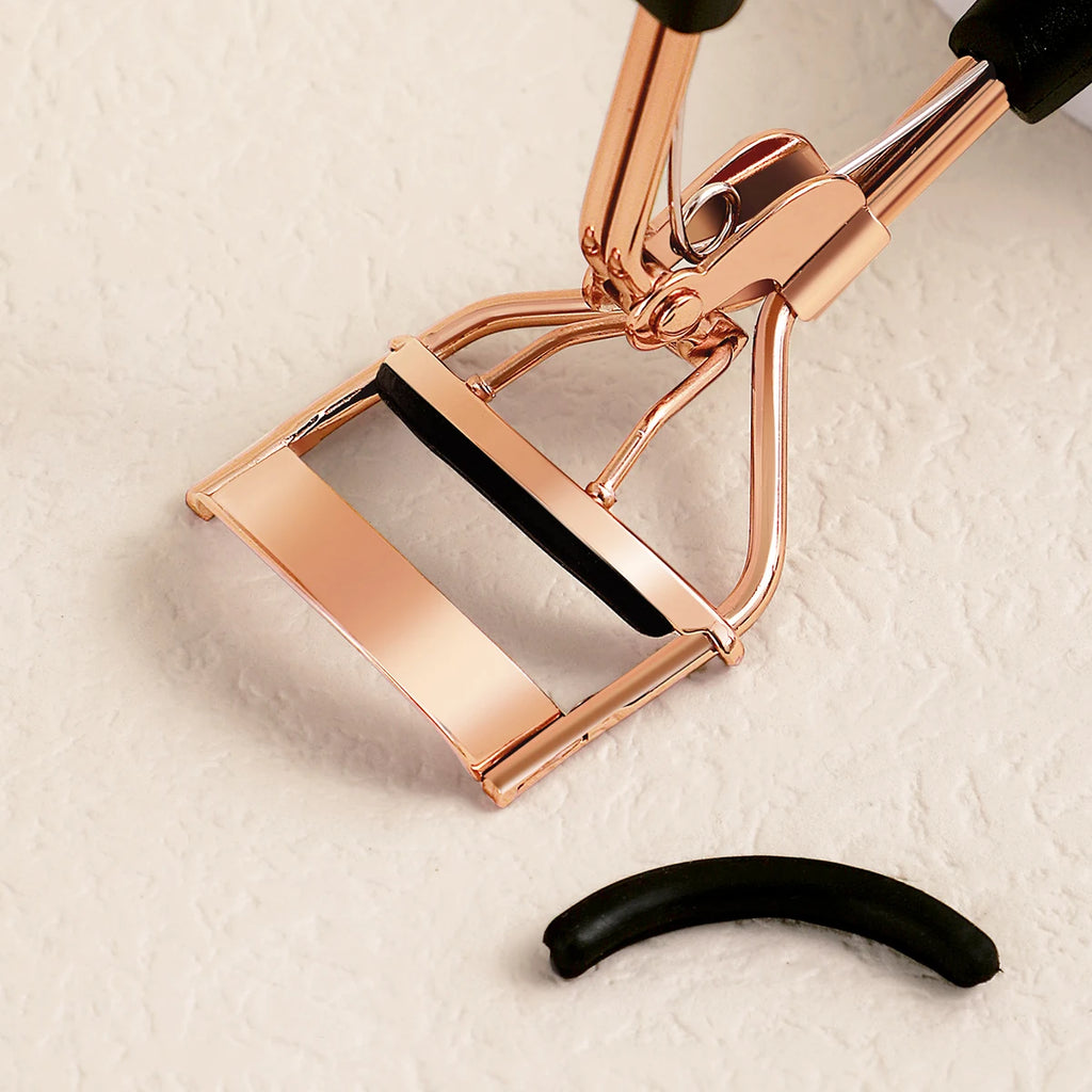 Portable Eyelash Curler with 15 Silicone Pads Lash Curling Tool