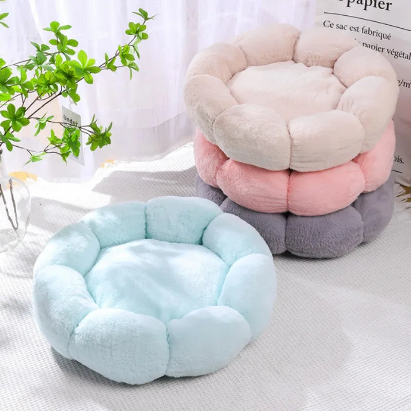 Plush Round Flower Pet Bed Soft Washable Bed for Dogs and Cats