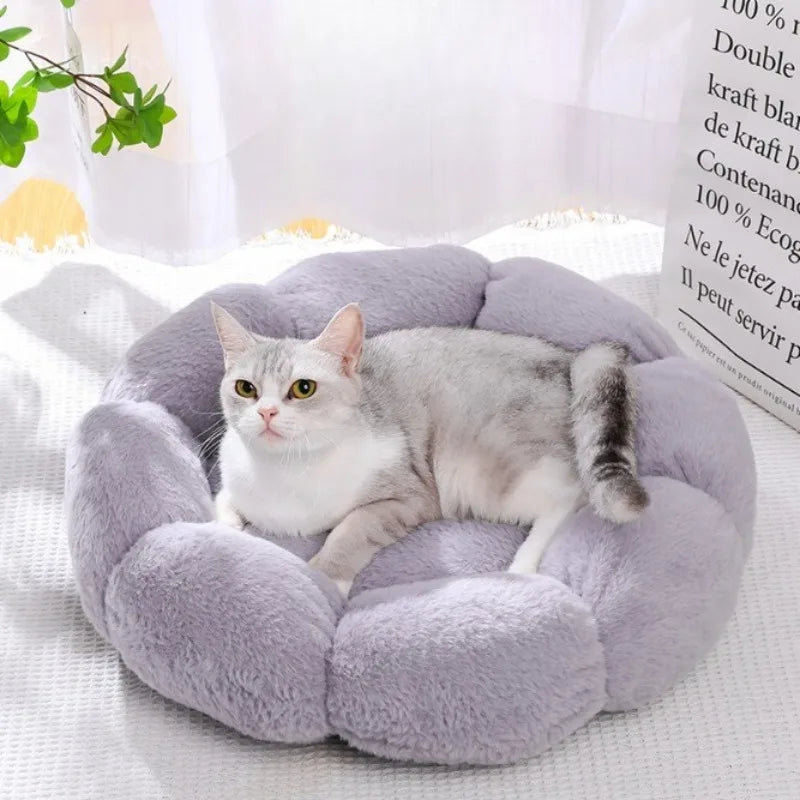 Plush Round Flower Pet Bed Soft Washable Bed for Dogs and Cats